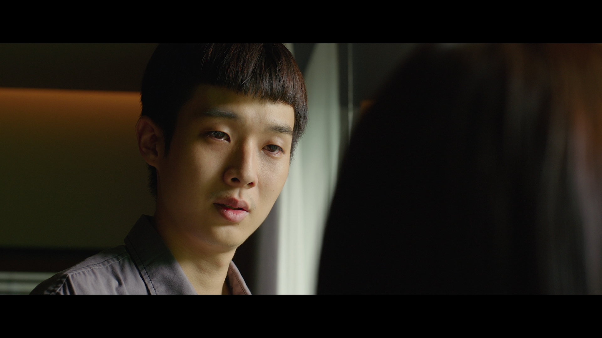 Parásitos (2019) (Otaku Tail No Fansub)